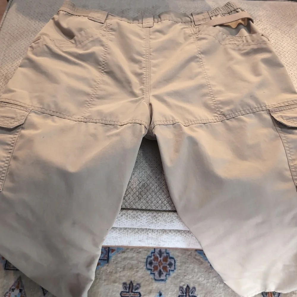 5.11 Tactical Men's Cargo Pants Size W40 L30 With Tons Of Pockets Tan Poly Blend